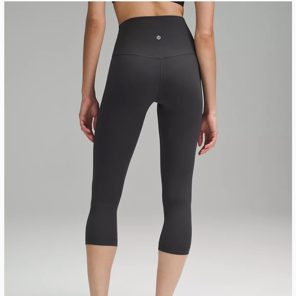 Lululemon Align Capri - Deep Emerald color